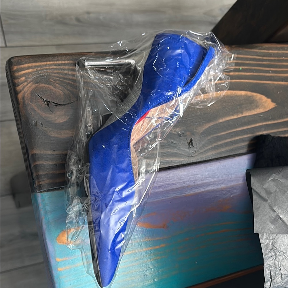 Vibrant Blue Patent Leather Stiletto Heels